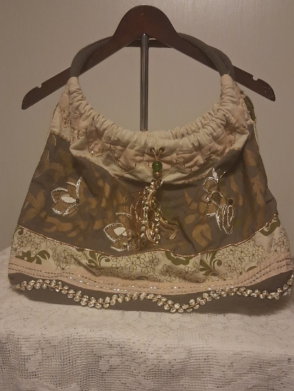 🌼🌸Bohemian Green and Cream Embroidered Hobo Shoulder Bag